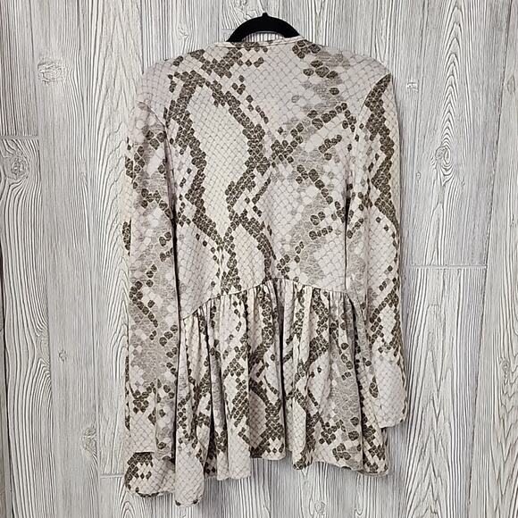 LulaRoe Nanette Snakeskin Open Draped Cardigan Womens Size Large NWT - Picture 9 of 9